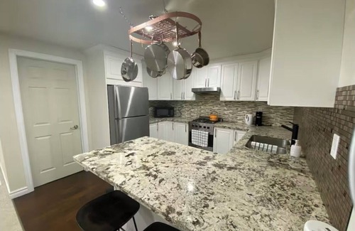 Nanticoke Apartment | Lovely one bedroom apartment on a river