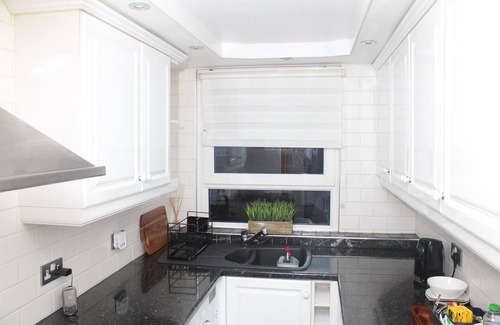 Harlow Apartment | Lovely one-bedroom apartment fully furnished -10 minutes walk to Harlow Station
