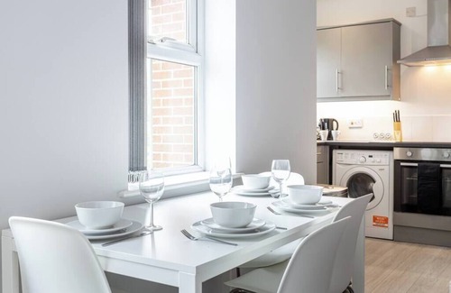 Eccles Apartment | Lovely one-bedroom serviced apartment in Eccles