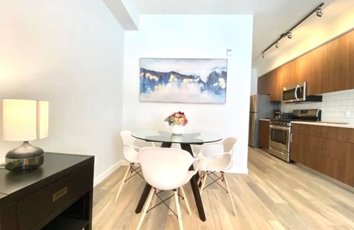Sidney Hotel | Lovely One Bedroom Suite