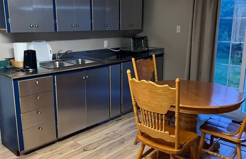 Kippens Apartment | Lovely One bedroom unit, close to Stephenvillenn