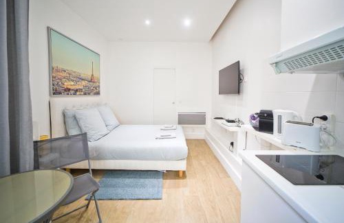 Batignolles Apartment | LOVELY PARISIAN APARTMENT