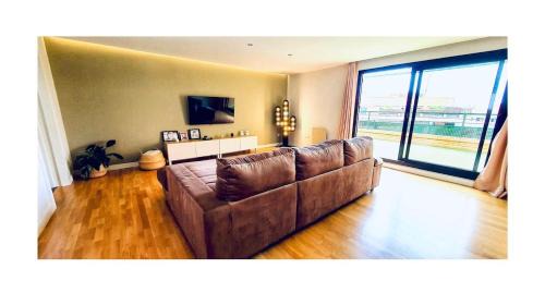 Paterna Apartment | Lovely penthouse condo with pool