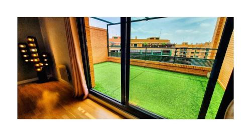 Paterna Apartment | Lovely penthouse condo with pool