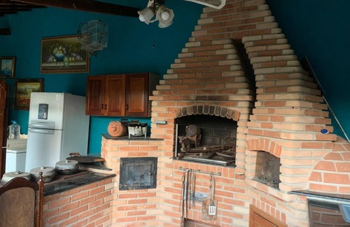 Quatis House | Lovely place, suite with fireplace.
