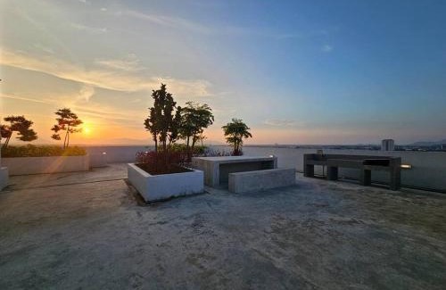 Taman Charming Apartment | Lovely Podium CityView 3Bedroom with Pool A2