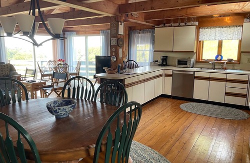 Wellfleet House | Lovely post and beam home,