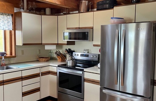 Wellfleet House | Lovely post and beam home,