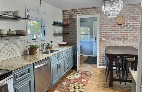 Prairie Village House | Lovely Prairie Village House, Dog friendly