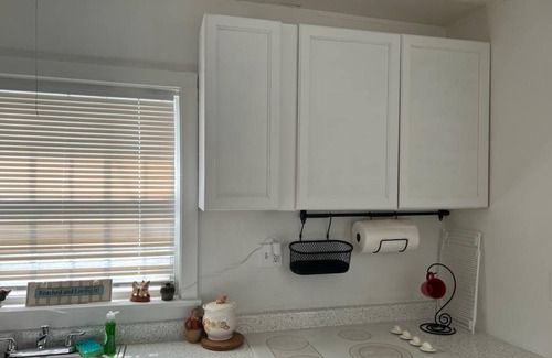 Surfside Historic District Cottage | Lovely/Private 2-Bdrm Suite Off Main St/Ocean Center/Free Parking