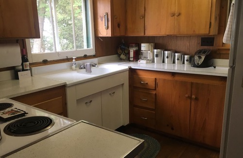 Brier Hill Cottage | Lovely, private cottage located on the main channel of the St. Lawrence River.