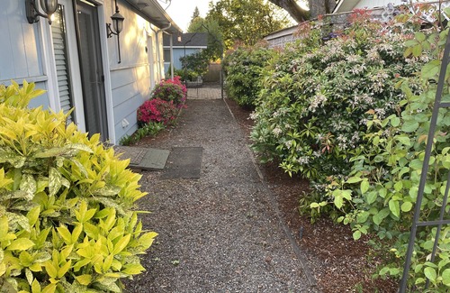 Bethel-Danebo Apartment | Lovely private guest suite w/hot tub/grill/kitchenette