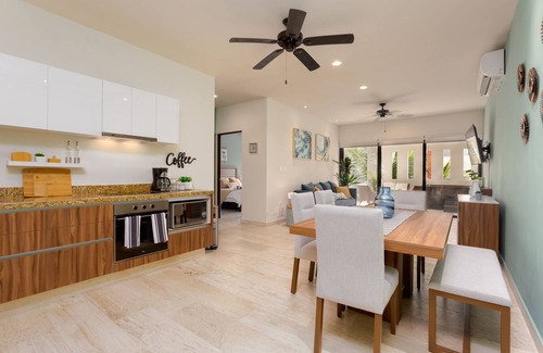 Zazil-ha Apartment | Lovely, Private, Secure and Excellent Located One Bed Condo