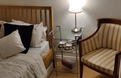 Bishop Sutton House | Lovely private room with bathroom