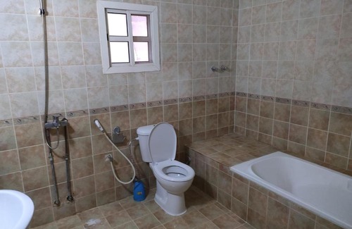 Al Wakrah House | Lovely Private Room With Sheard bathroom