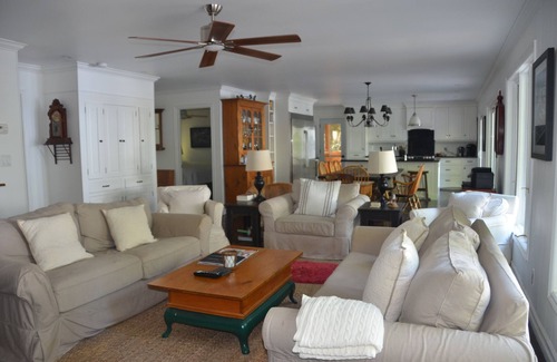 Muskoka Lakes Cottage | Lovely Quaint Cottage In A Secluded Bay On Lake Rosseau, Muskoka