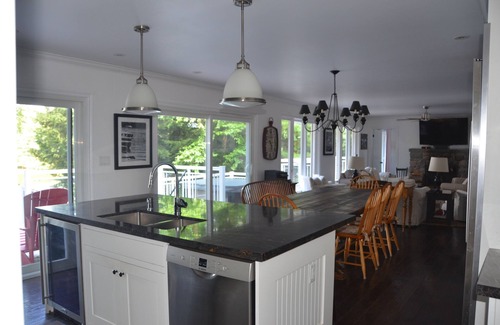 Muskoka Lakes Cottage | Lovely Quaint Cottage In A Secluded Bay On Lake Rosseau, Muskoka