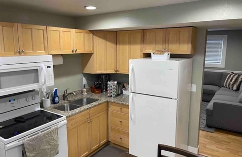 Central City Apartment | Lovely quiet 2 bedroom rental with free parking
