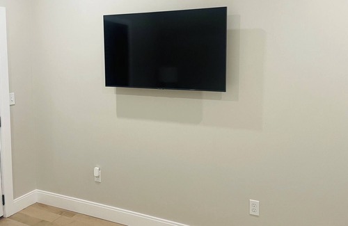 Roxbury Condo | Lovely, quiet Boston condo with free street parking