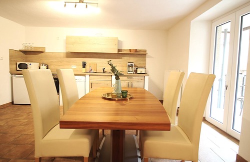 Ochsenfurt Apartment | Lovely & Quiet Holidayflat - Erlach, Ochsenfurt(3)