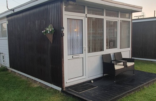 Chapel Saint Leonards Ski Chalet | Lovely Relaxing two Bedroom Holiday Chalet