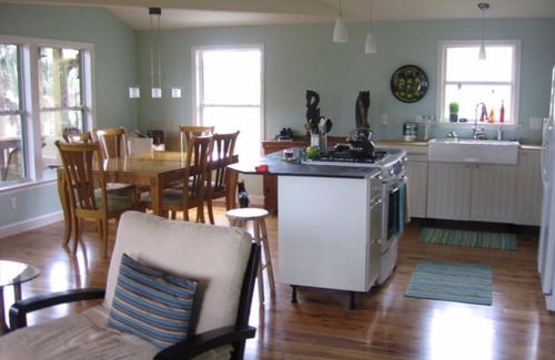 Port St. Joe House | Lovely Renovated Cottage with Privately Owned Beach