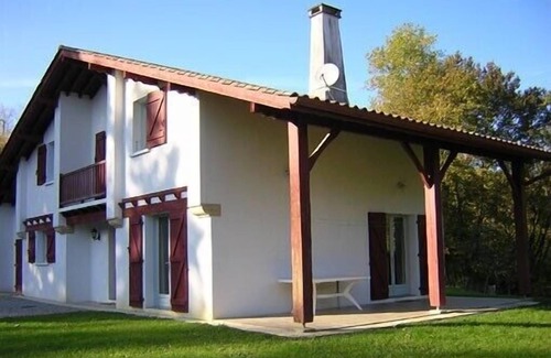 Espelette House | Lovely rental house for vacation in Espelette (Basque country) for 10 to 12 pers