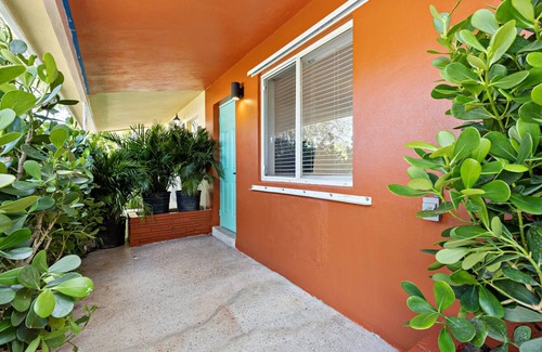 Lake Ridge Apartment | Lovely Rental Unit With Free Parking on Premises