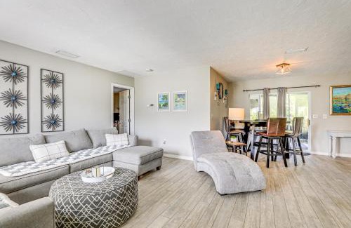 Englewood House | Lovely Retreat Walk to Manasota Key Beach!