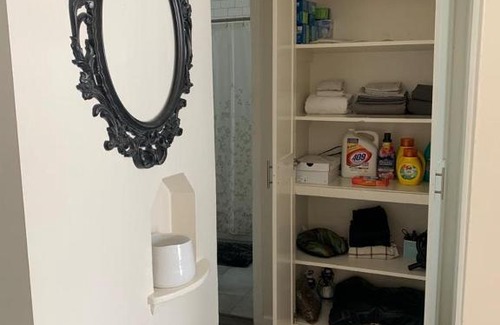 Westlake Apartment | LOVELY ROMANTIC GETAWAY-DOWNTOWN LOS ANGELEs!!