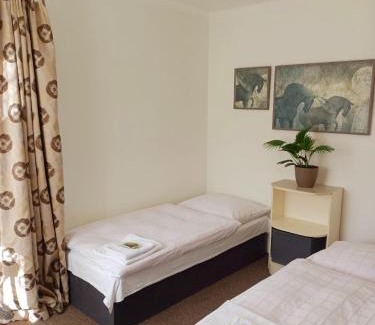 Vrsovice House | Lovely room and free parking