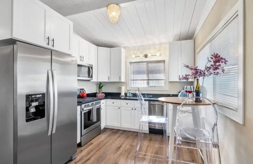 Forestville House | Lovely Russian River Bungalow-2BR 1 BA New Remodel