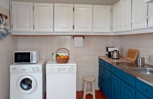 Tomar Cottage | lovely rustic country house