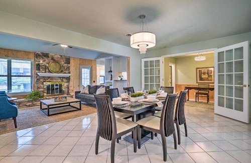 Vance Jackson House | Lovely San Antonio Home about 13 Mi to Downtown!