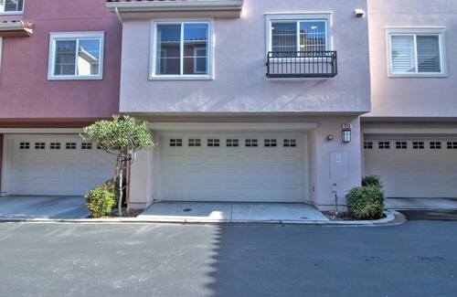 South San Jose House | Lovely San Jose 3BR w/Pool, Spa, Patio + Parking, by Blueground