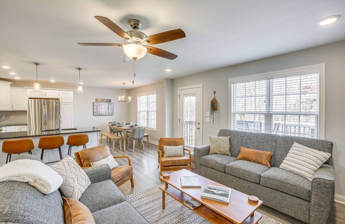 Halfway House | Lovely Scottsville Home, Minutes to Bowling Green