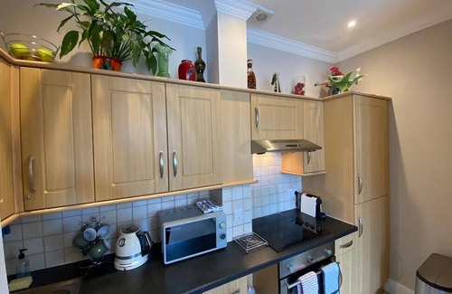 Eastbourne Seafront Apartment | Lovely Seaside Apartment in Central Eastbourne