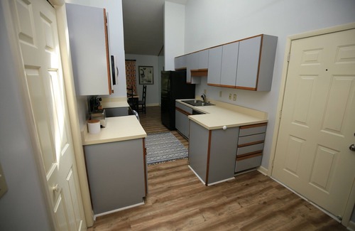 Greenwood Condo | Lovely, secluded 2-bedroom 2 bathroom Condo in Greenwood with WiFi and AC