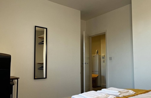 Doncaster Apartment | Lovely Serviced Apartment - Near Doncaster Hospital