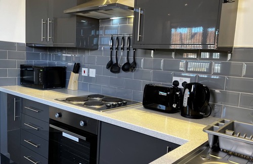 Doncaster Apartment | Lovely Serviced Apartment - Near Doncaster Hospital