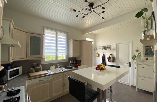 Lagny-sur-Marne Bed & Breakfast | Lovely single room in house with garden.
