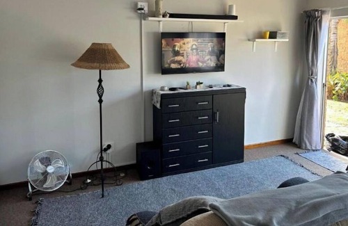 Gonubie Apartment | Lovely single unit with secure parking