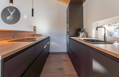 Sankt Lambrecht House | Lovely ski in-ski out lodge with sauna