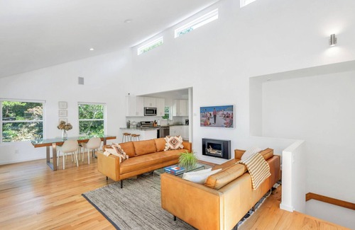 Shinnecock Hills House | Lovely Southampton retreat, large pool, extensive decking, indoor/outdoor.