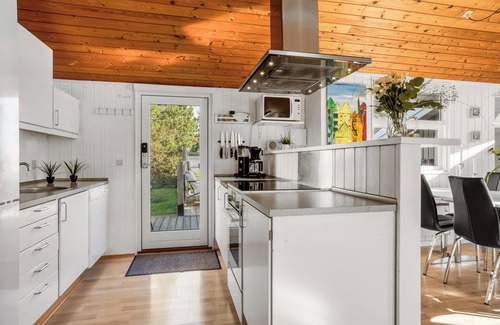 Oddesund Syd House | Lovely spa house in scenic surroundings.