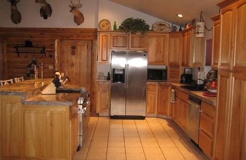 Durango - Purgatory Cabin | Lovely Spacious 2 in 1 Log Home, Hot Tub, Huge Deck