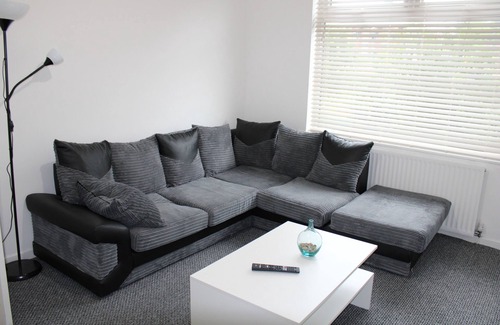 Manchester House | Lovely, Spacious 3 Bed House close to City Centre
