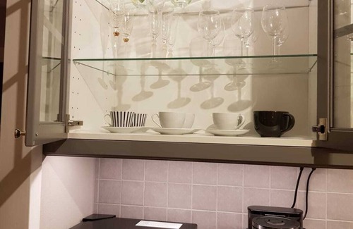 Sandviken Apartment | Lovely Spacious Apartment With Free Parking, Charger for electric cars
