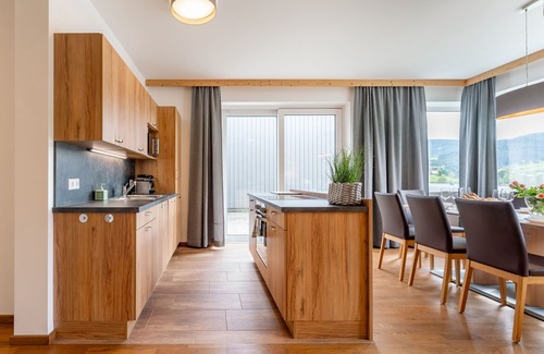 Sankt Lambrecht House | Lovely spacious house with garage by the slopes
