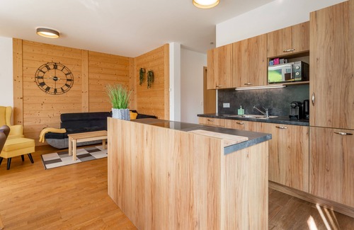 Sankt Lambrecht House | Lovely spacious house with garage by the slopes